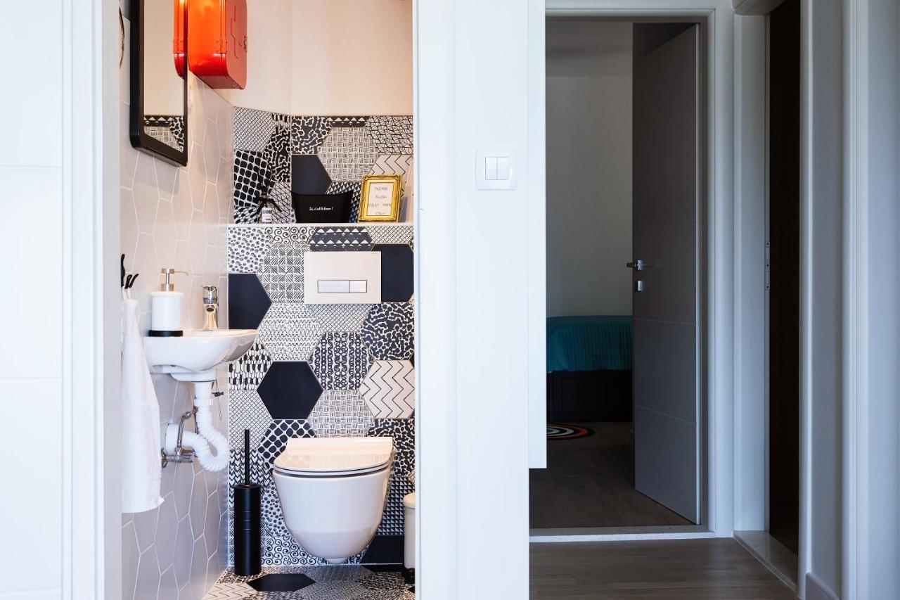 Apartman Black & White *